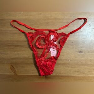 Victoria’s Secret dream angels Tied-with-a-Bow Embroidery V-String Panty in red